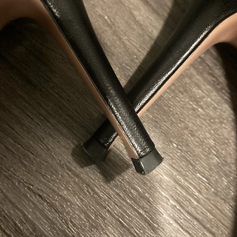 Gianvito Rossi Heels Size 7 - Picture 2 of 6